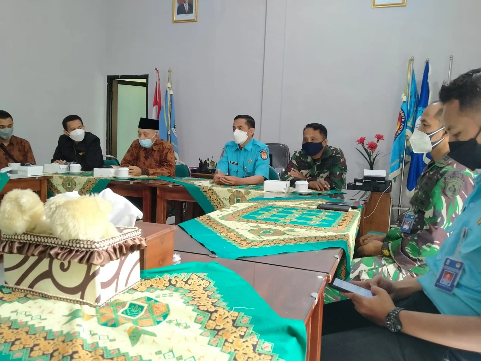 Yayasan Khadijah Silaturahim ke SMAN Taruna Nala Jawa Timur