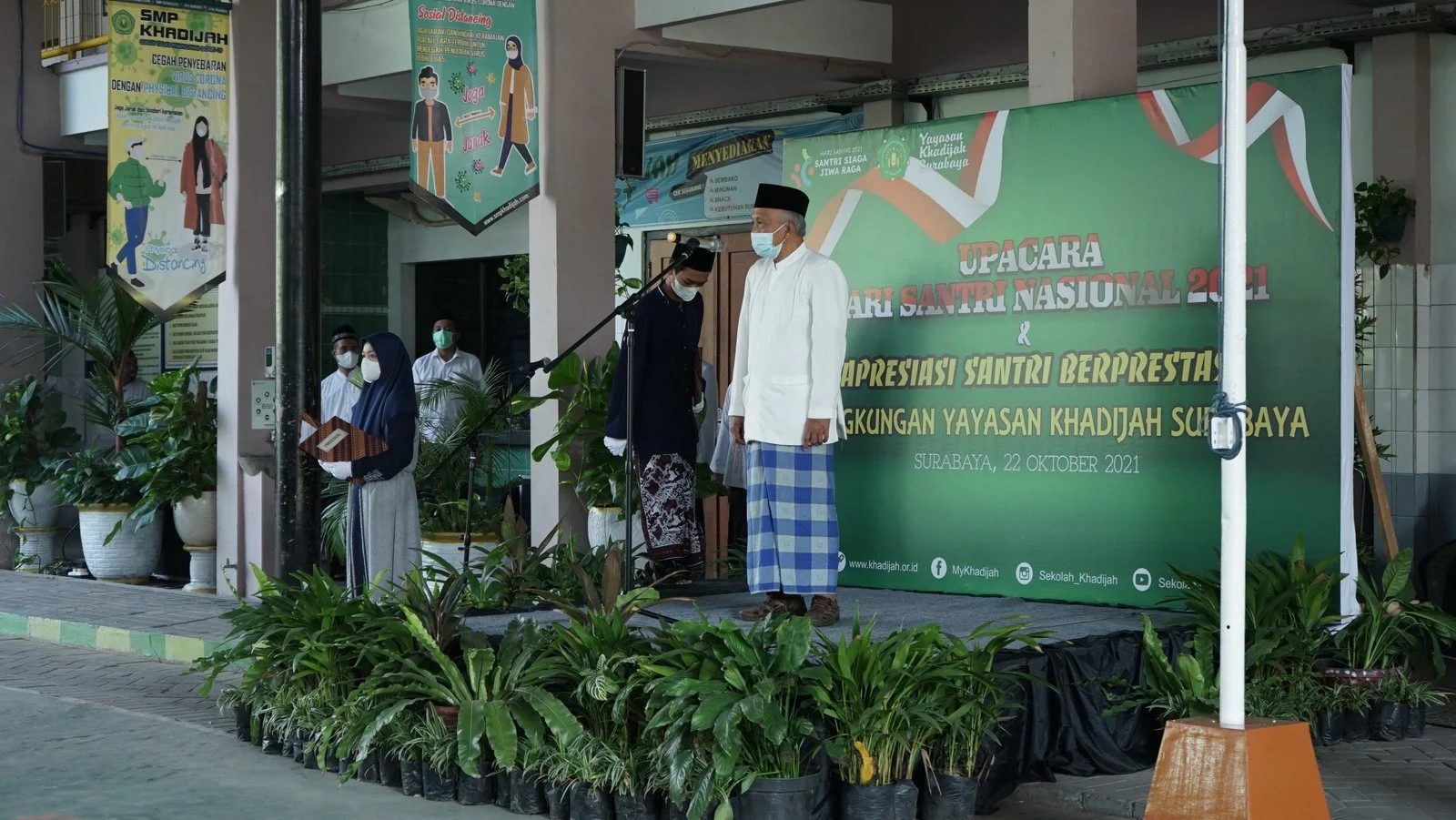 HSN 2021, Khadijah Gelar Upacara & Apresiasi Santri Berprestasi