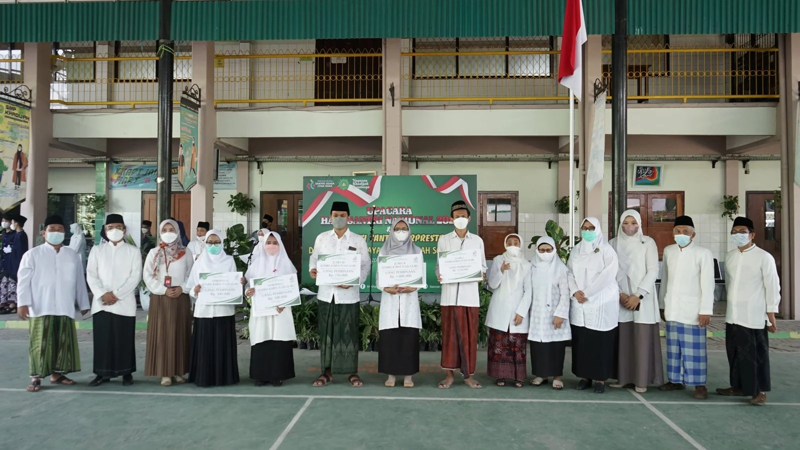 Sambut HSN & Hari Bahasa, Khadijah Gelar Lomba Karya Tulis Guru