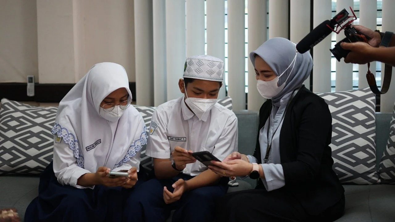 Dukung Transformasi Keuangan Digital, SD-SMP Khadijah Surabaya  Jadi Pilot Project Program KatePay