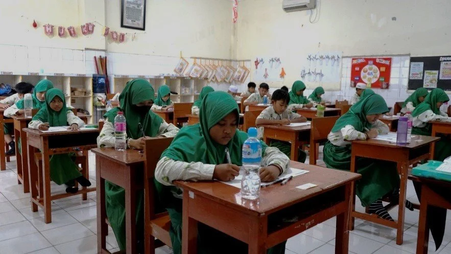 Selamat, 392 Siswa Sekolah Khadijah Ikuti Ujian Internasional CAIE