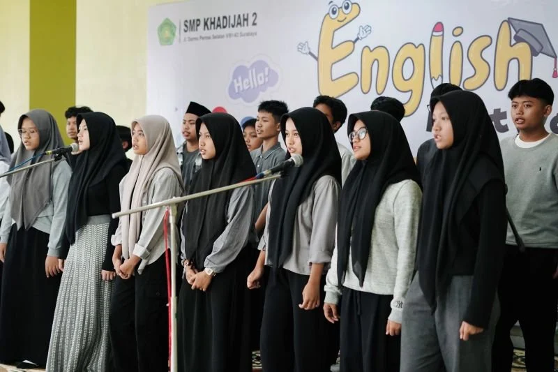 Bertema Fearless to Show Off, SMP Khadijah 2 Gelar English Festival